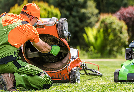 Mower Maintenance Tips for a New Season of Commercial Lawn Care